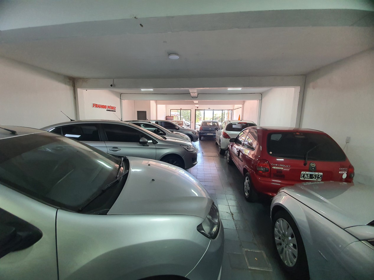 Importante propiedad en venta sobre Av Uruguay en Posadas