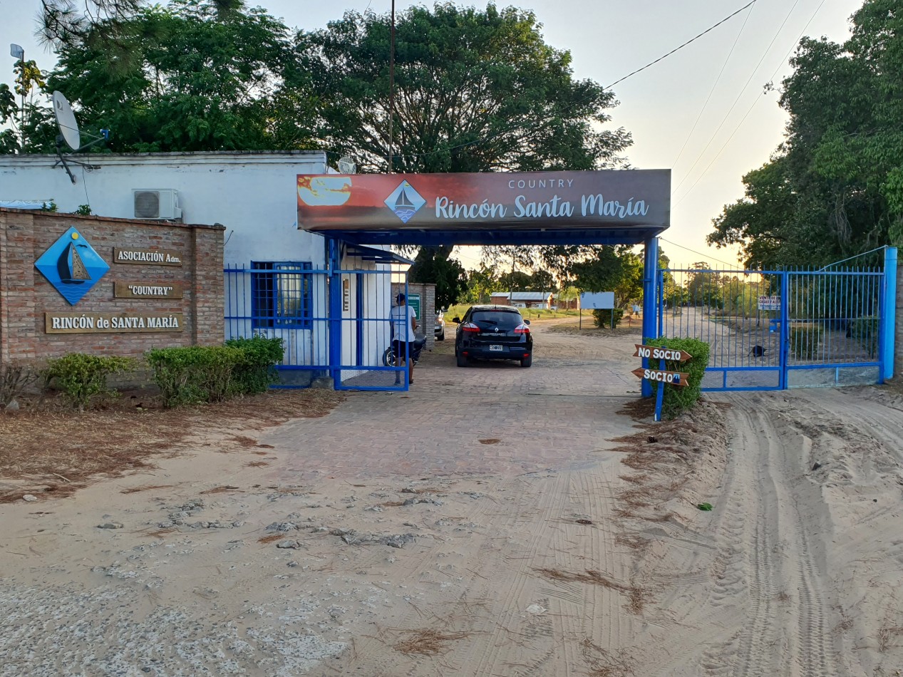 CASA EN VENTA EN COUNTRY RINCON SANTA MARIA